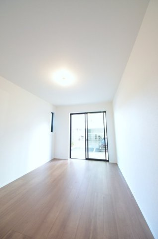 南観音町の洋室|全居室収納スペース有、お部屋が広く綺麗に使えます