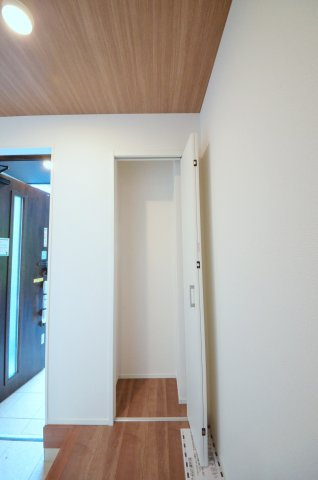 南観音町の収納|玄関収納有