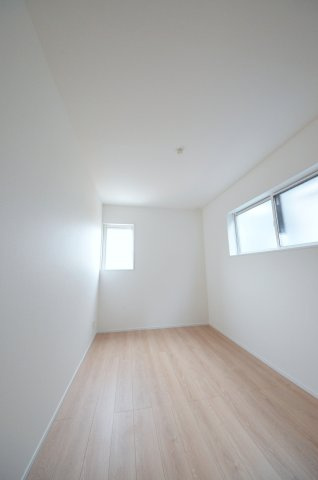 中筋三丁目の洋室|全居室収納スペース有、お部屋が広く綺麗に使えます