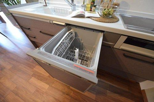 ダイアパレス己斐のキッチン|食洗器付きシステムキッチン