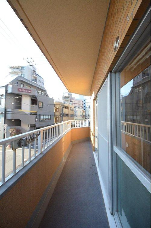 ダイアパレス己斐のバルコニー|南向きの広いバルコニー。