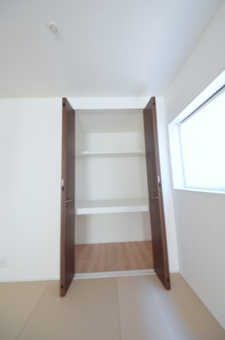 対厳山二丁目の収納|全居室収納スペース有、お部屋が広く綺麗に使えます