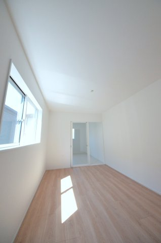 対厳山二丁目の洋室|全居室収納スペース有、お部屋が広く綺麗に使えます