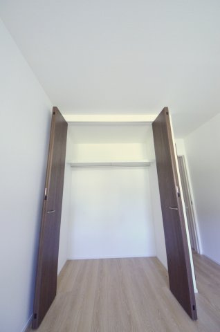 対厳山二丁目の収納|全居室収納スペース有、お部屋が広く綺麗に使えます