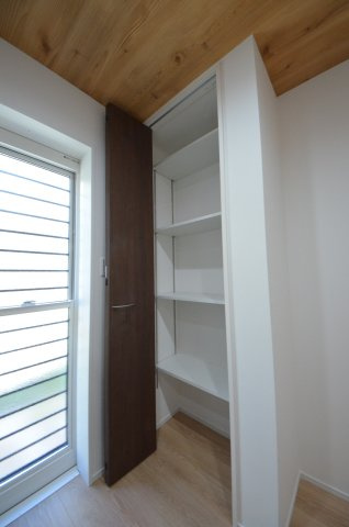 対厳山二丁目の収納|パントリースペース