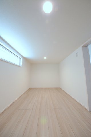 矢野西四丁目の洋室|全居室収納スペース有、お部屋が広く綺麗に使えます