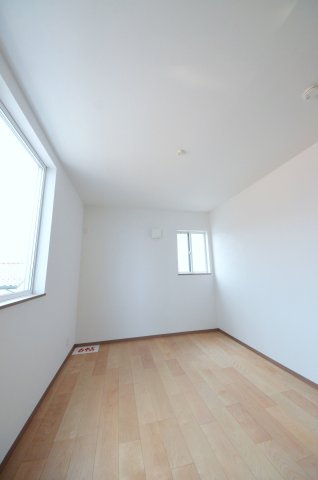 東原三丁目の洋室|全居室収納スペース有、お部屋が広く綺麗に使えます