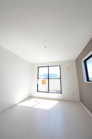 前空三丁目の洋室|全居室収納スペース有、お部屋が広く綺麗に使えます