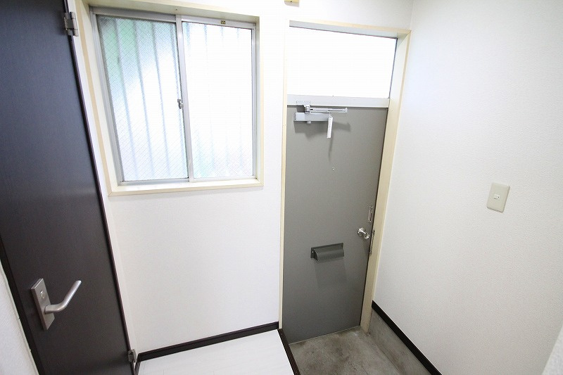 メゾン・ドゥ・レイリーＣ棟の内装|玄関