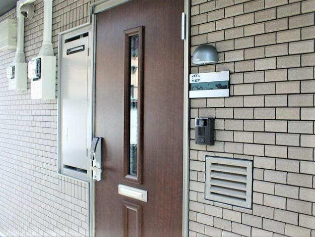 メゾンミルフィーユの玄関