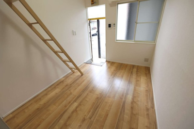 【内装】 | キャロットハウス毛呂 | ■キッチン交換 ■室内クロス交換 ■エアコン交換 ■照明器具交換 ■無料Wi-Fi設置 ■木部塗装