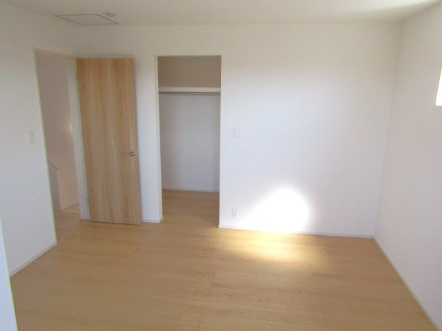 【収納】 | ブルーミングガーデン甲府市羽黒町3棟　1号棟 | たっぷりとした収納スペースです