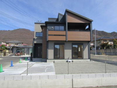 【庭】 | ブルーミングガーデン甲府市羽黒町3棟　1号棟 | お庭でゆったりと過ごせます