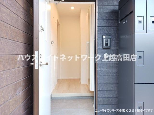 カーサさくらＢの玄関|玄関