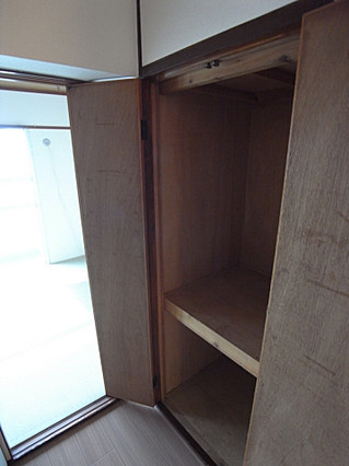 熊内マンションの収納