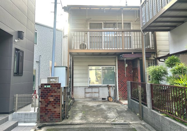 大泉町3丁目戸建