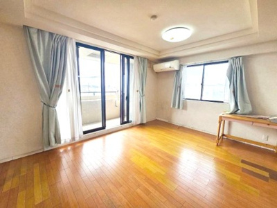 【居間・リビング】 | オークヒルズ武庫之荘リベルテージ