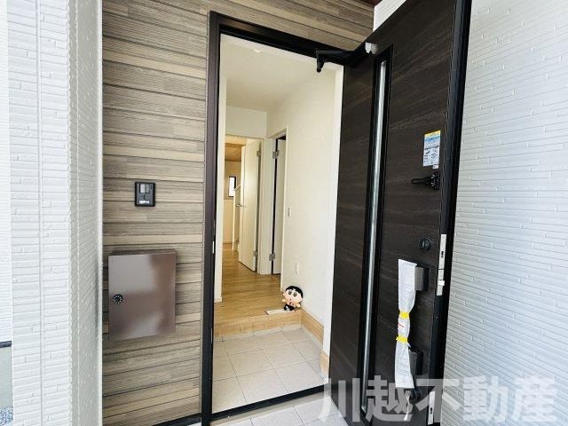 閑静な住宅地、徒歩15分以内に小中学校の玄関|当社で火災保険も取り扱っています