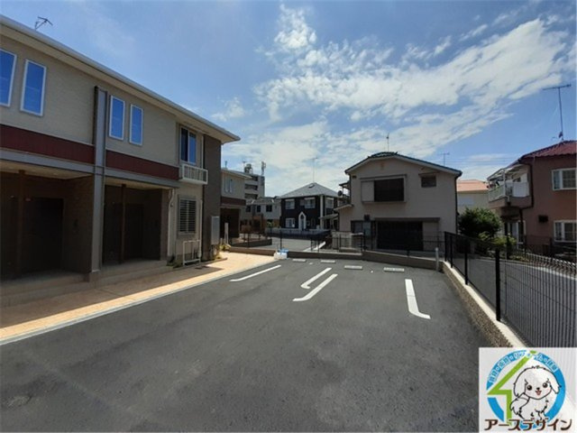 シャン・ド・プレールAの駐車場