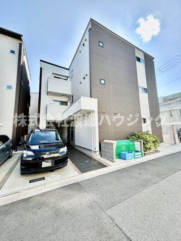 ワコーレヴィータ江坂WESTの駐車場