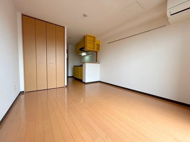 エル・セレーノ東三国の居間・リビング