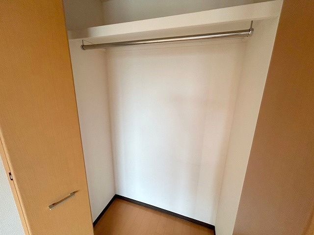 エル・セレーノ東三国の収納