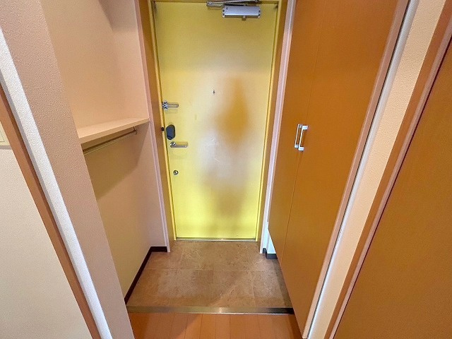 エル・セレーノ東三国の玄関