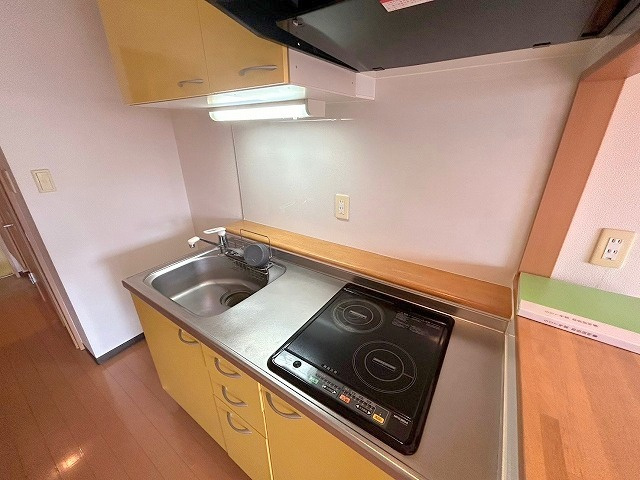 エル・セレーノ東三国のキッチン