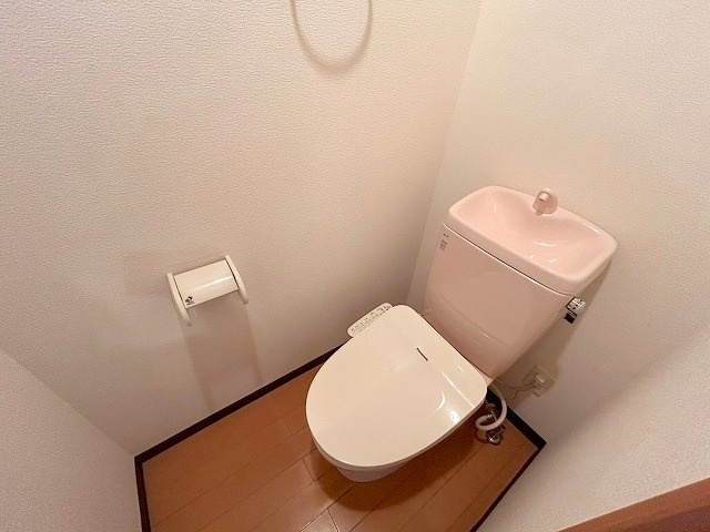 エル・セレーノ東三国のトイレ