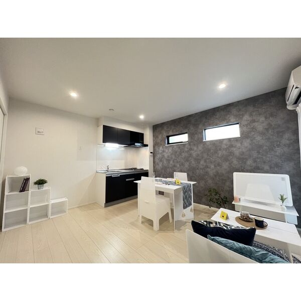 シェリム新瑞橋サウス　名古屋市賃貸　仲介手数料無料の居間・リビング