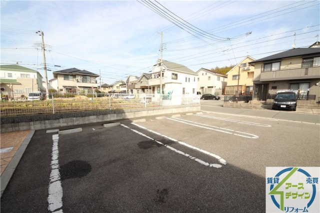 フェリス白水の駐車場