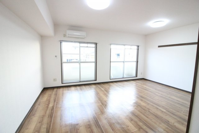 【居間・リビング】 | エクセレンス上野