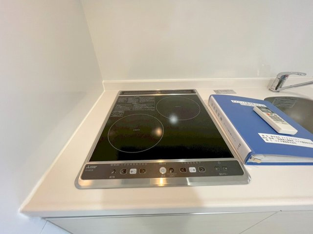 アドバンス新大阪ラシュレのキッチン