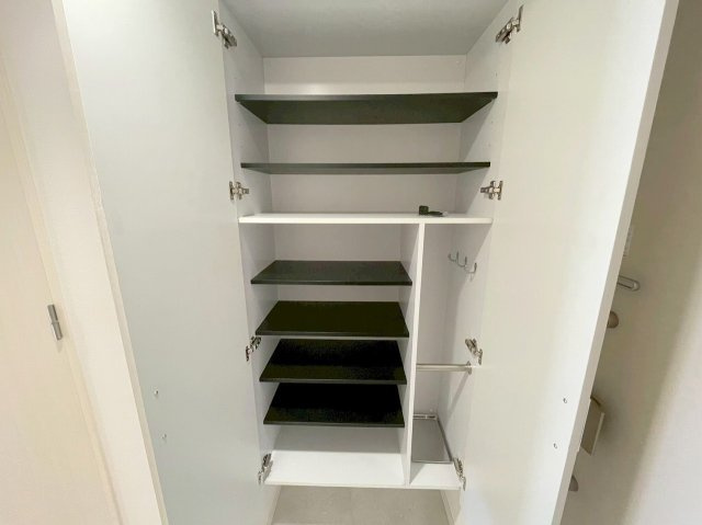 アドバンス新大阪ラシュレの収納