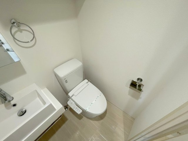 アドバンス新大阪ラシュレのトイレ