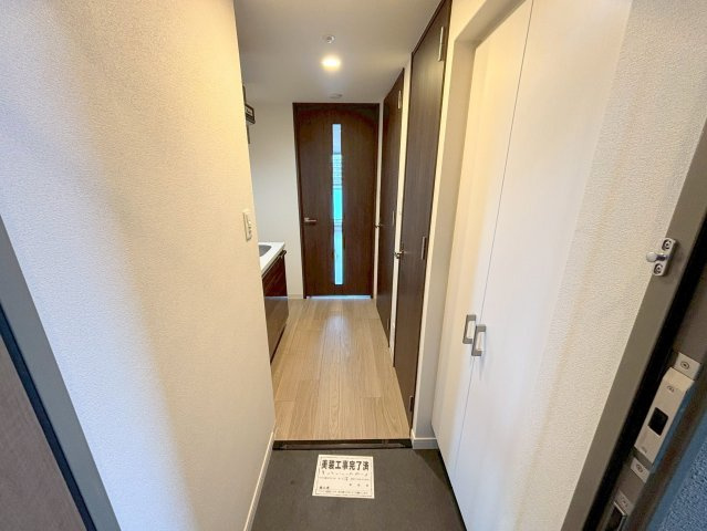 ファステート北大阪ラッセルの玄関