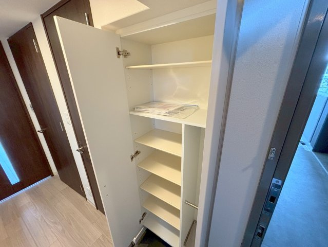 ファステート北大阪ラッセルの収納