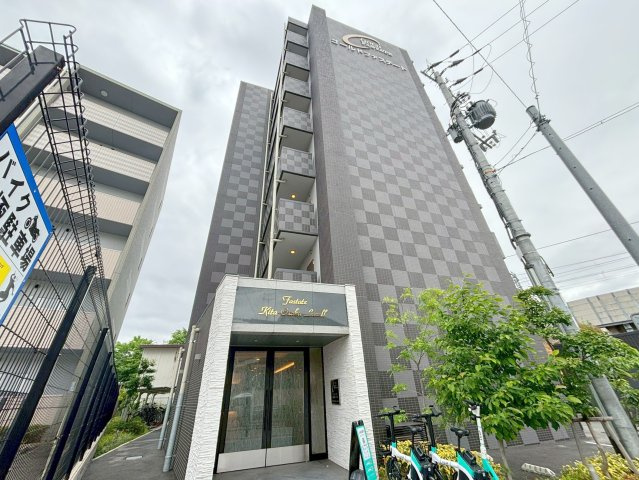 ファステート北大阪ラッセルの外観