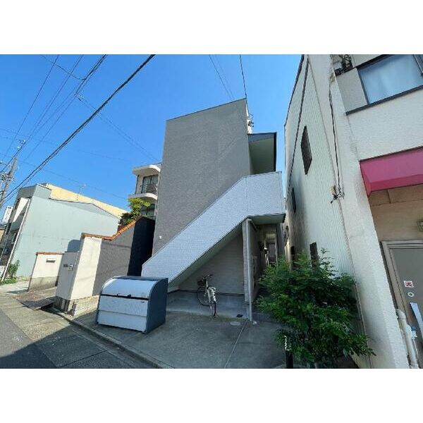 ワルキューレ　名古屋市賃貸　仲介手数料無料のバルコニー