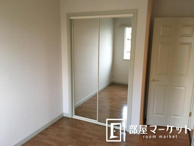 【寝室】 | スプリングベル | 同型タイプ