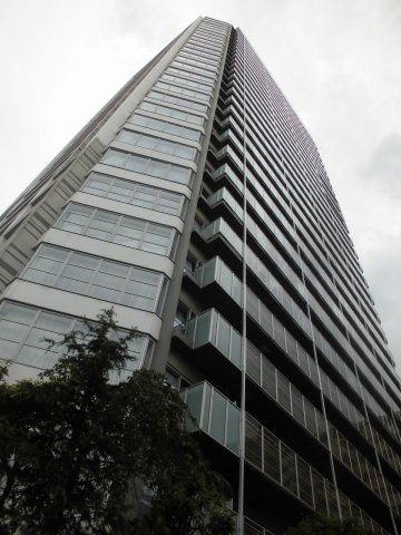 ライオンズ四谷タワーゲートの外観