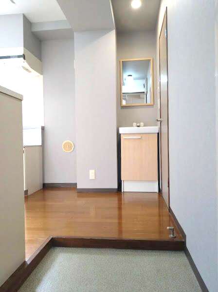 川原ビルの玄関