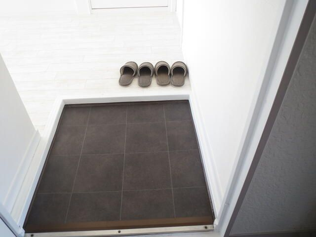 ベルヴュー港南台の玄関