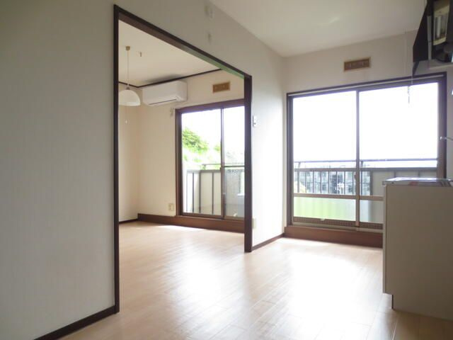 ベルヴュー港南台の居間・リビング