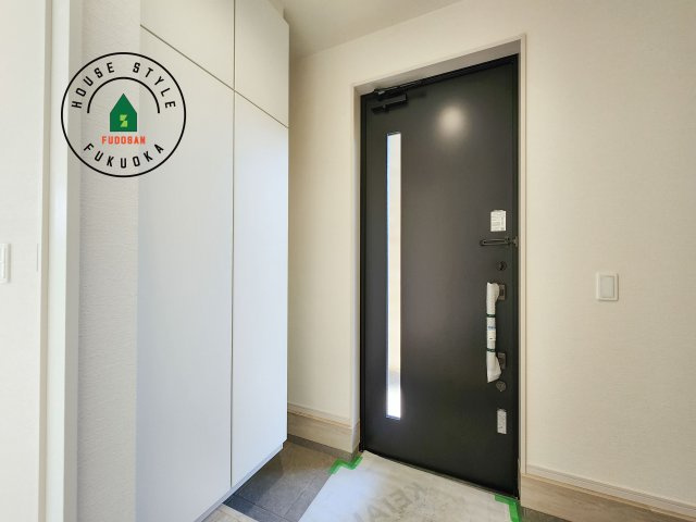 太宰府市高雄6丁目第3-2棟(2号棟)の防犯設備|二重ロックでしっかり防犯対策ができます。