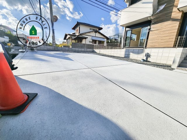 太宰府市高雄6丁目第3-2棟(1号棟)の駐車場|駐車場になります。