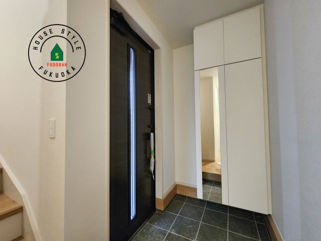 福岡市西区小戸3丁目第4-3棟(2号棟)の防犯設備|二重ロックでしっかり防犯対策ができます。