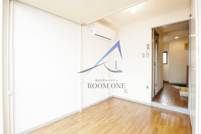 ピアレス上池袋の居間・リビング|洋室のお部屋です。