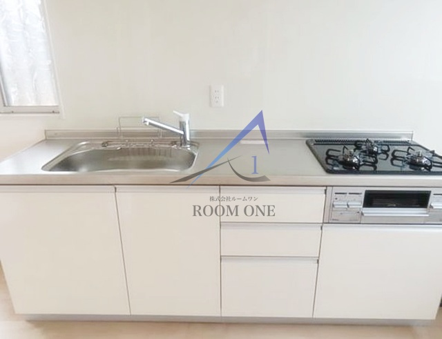 Ｋｈａｚａｎａ　Ｙａｍａｚａｋｉのキッチン|キッチンです。