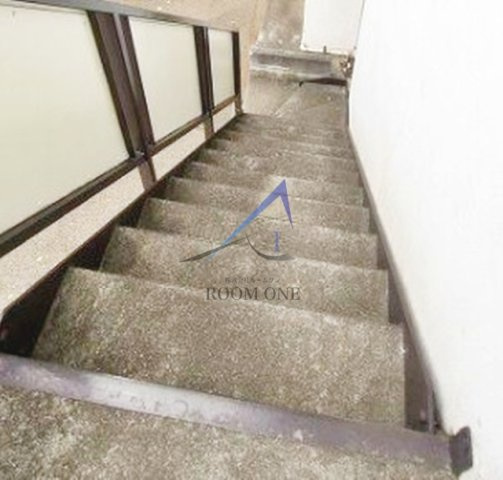 南荘のその他共用部分|共有階段です。